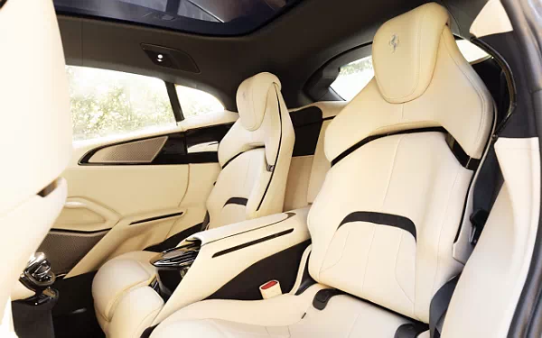   Ferrari Purosangue US-spec - 2023