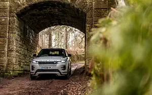   Range Rover Evoque P300 HSE R-Dynamic Black Pack UK-spec - 2019