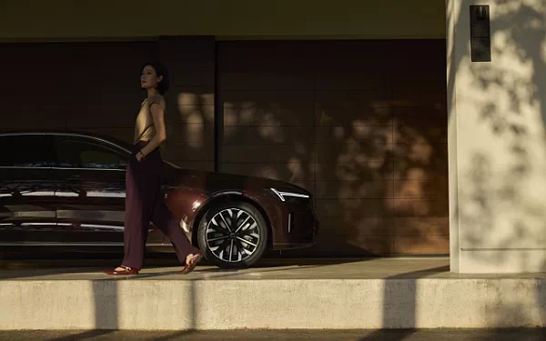   Volvo S90 T8 Recharge China-spec - 2025