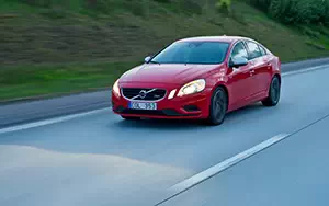   Volvo S60 T6 AWD R-Design - 2012