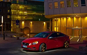   Volvo S60 T6 AWD R-Design - 2012