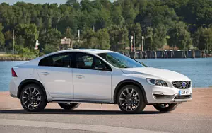   Volvo S60 D4 Cross Country - 2016
