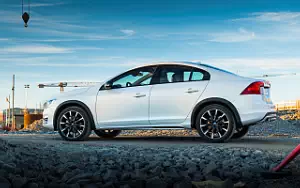   Volvo S60 D4 Cross Country - 2016