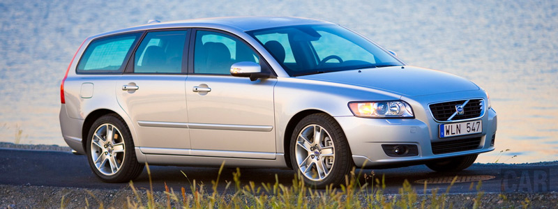   Volvo V50 T5 - 2008 - Car wallpapers