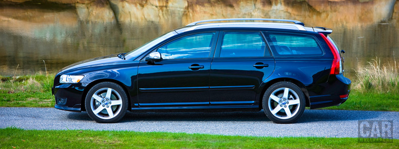   Volvo V50 R-Design - 2009 - Car wallpapers