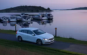   Volvo V60 Plug-in-Hybrid - 2014