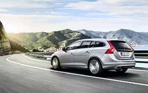   Volvo V60 - 2014