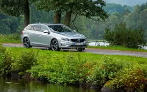   Volvo V60 T5 R-Design - 2016