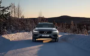   Volvo V60 T5 Cross Country - 2019