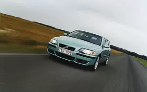   Volvo V70 R - 2004