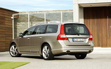   Volvo V70 - 2008