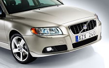   Volvo V70 - 2008