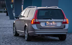   Volvo V70 - 2013