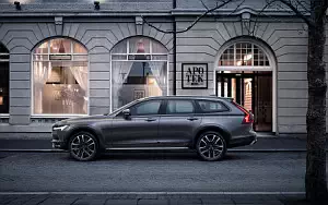   Volvo V90 T6 Cross Country - 2016