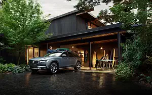   Volvo V90 T6 Cross Country - 2017