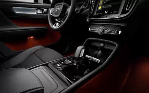   Volvo XC40 T5 R-Design - 2017