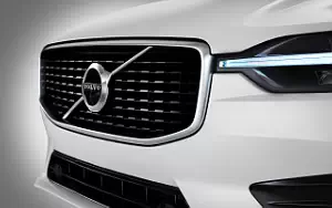   Volvo XC60 T8 R-Design - 2017