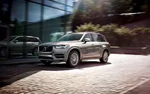   Volvo XC90 T5 - 2015