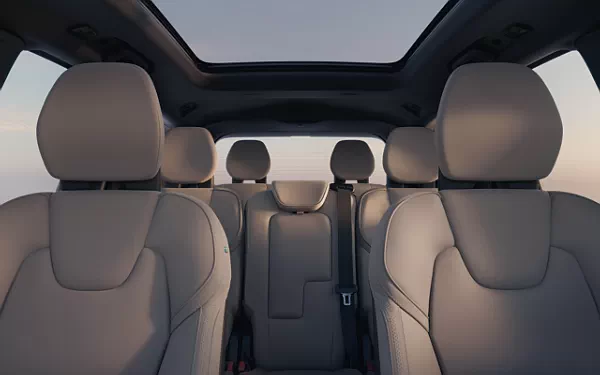   Volvo XC90 T8 Recharge AWD - 2024